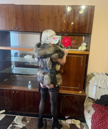 Диночка